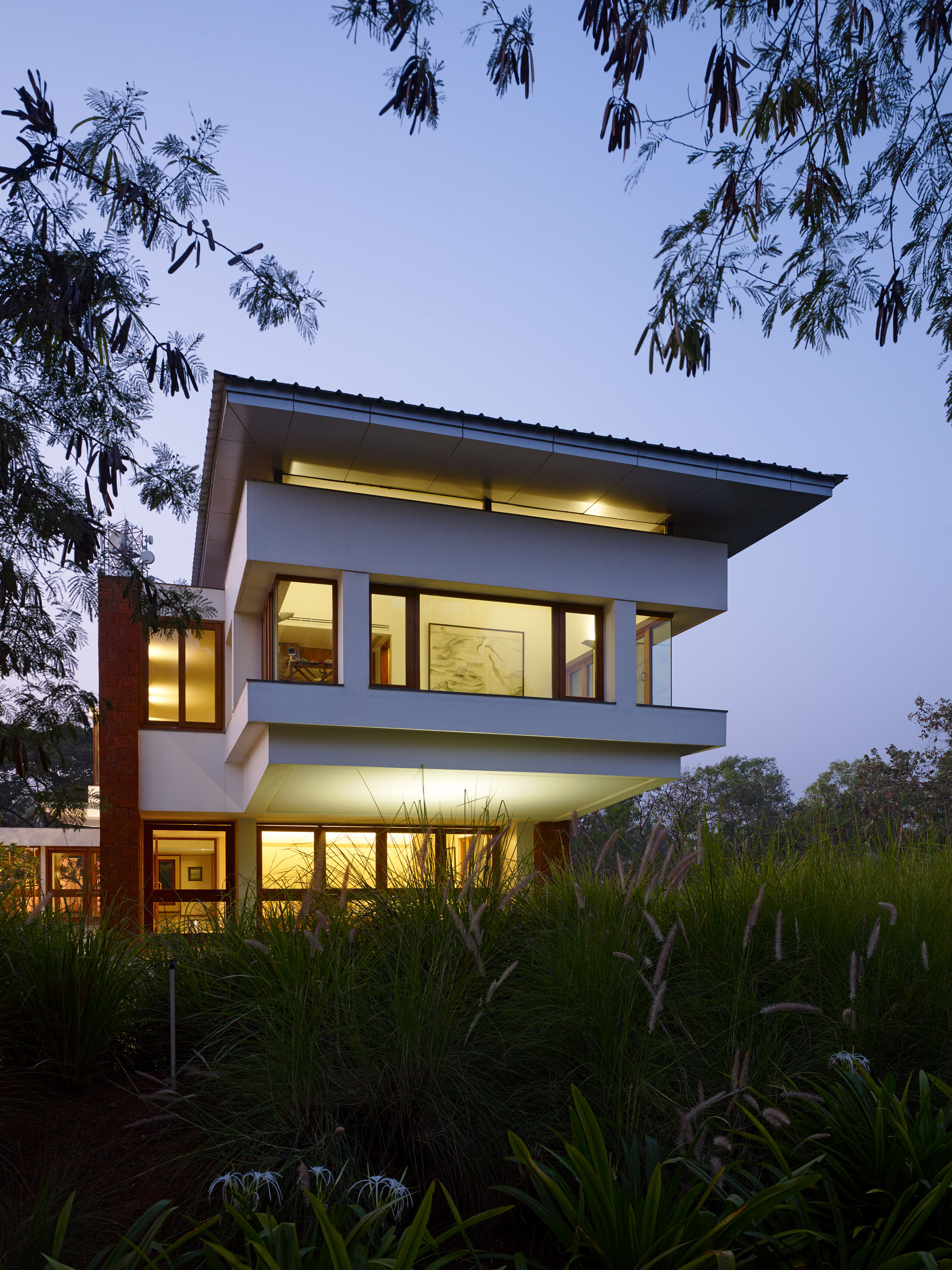 E13430 ALPA 036798 j2560